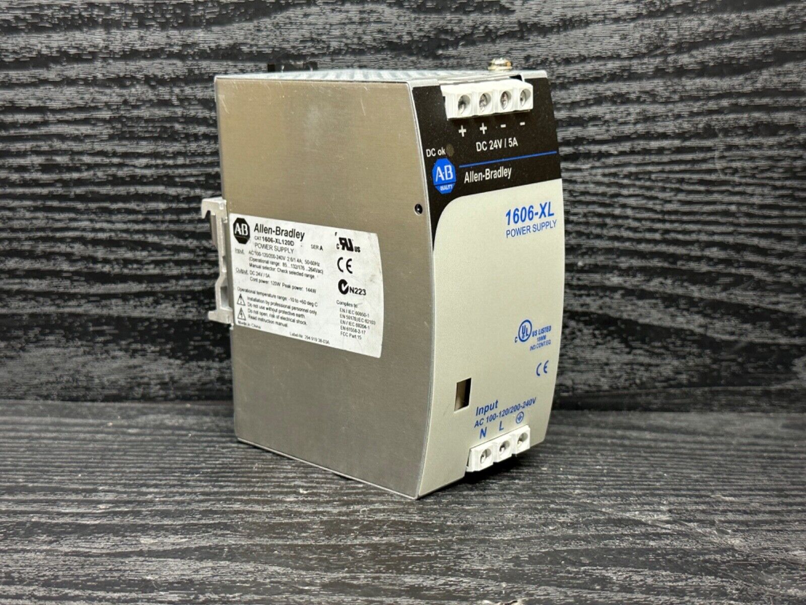 Allen Bradley 1606-XL120D 1606-XL Sola AC to DC Power Supply 24V